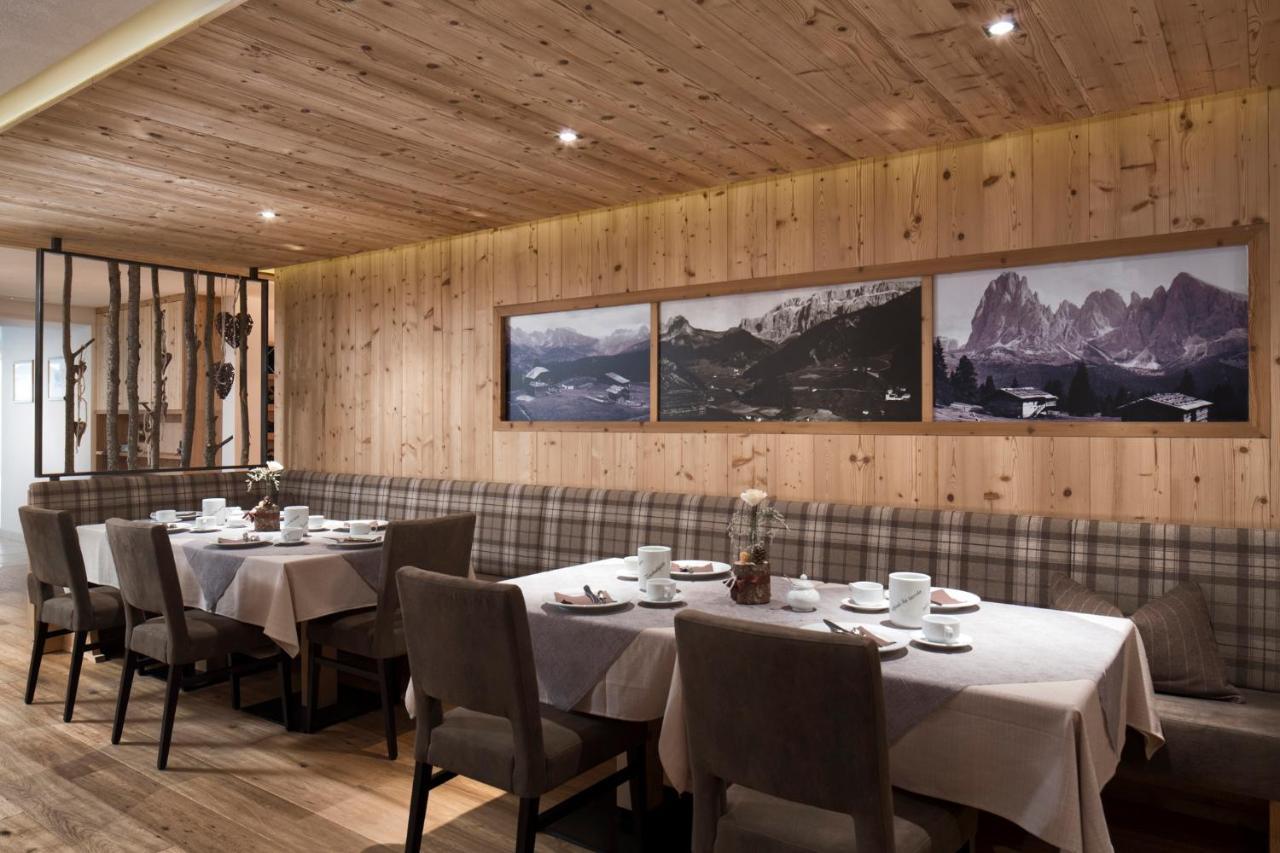 Hotel Comploj Adults Only Selva di Val Gardena Exterior photo
