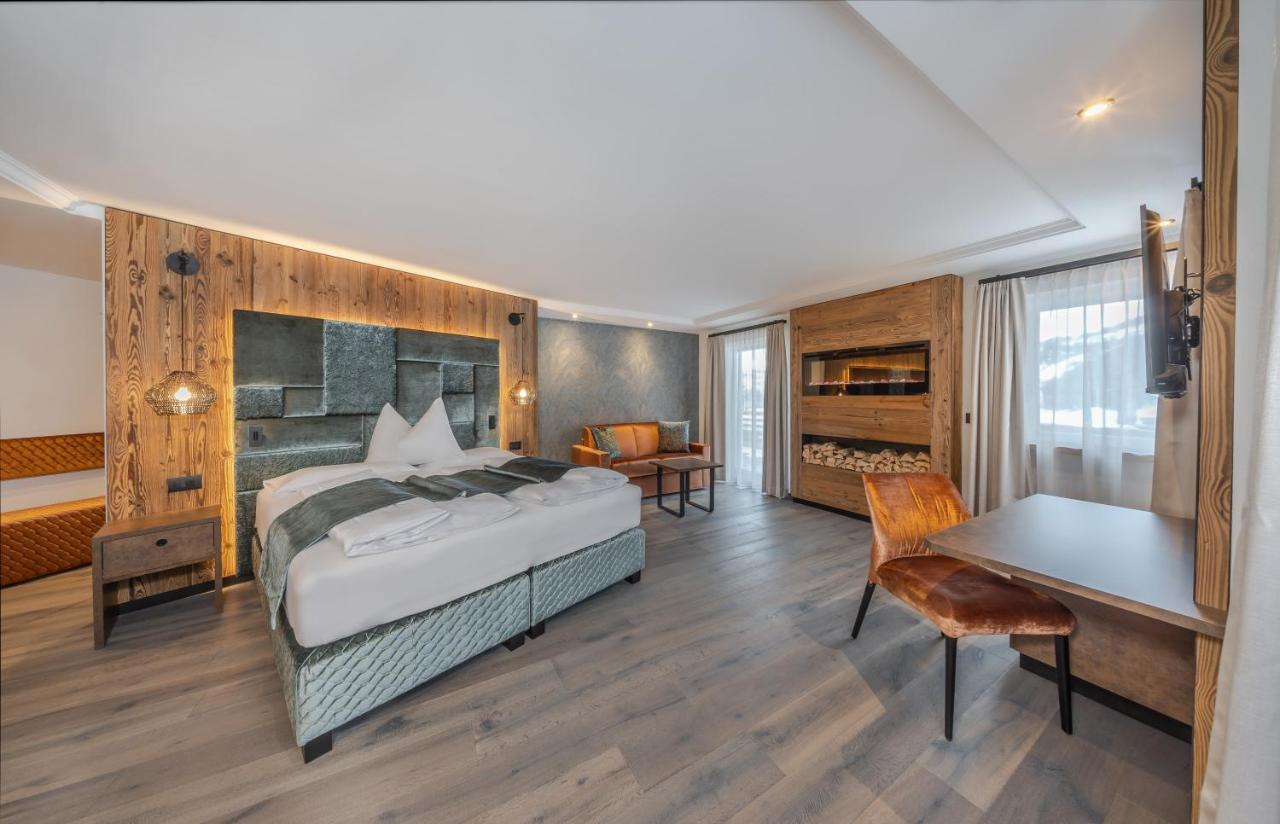 Hotel Comploj Adults Only Selva di Val Gardena Exterior photo