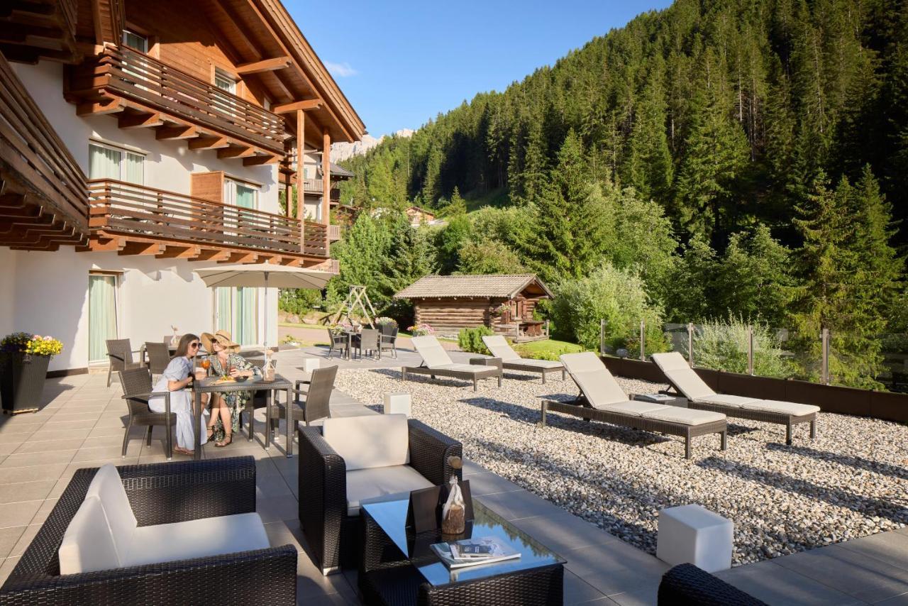 Hotel Comploj Adults Only Selva di Val Gardena Exterior photo