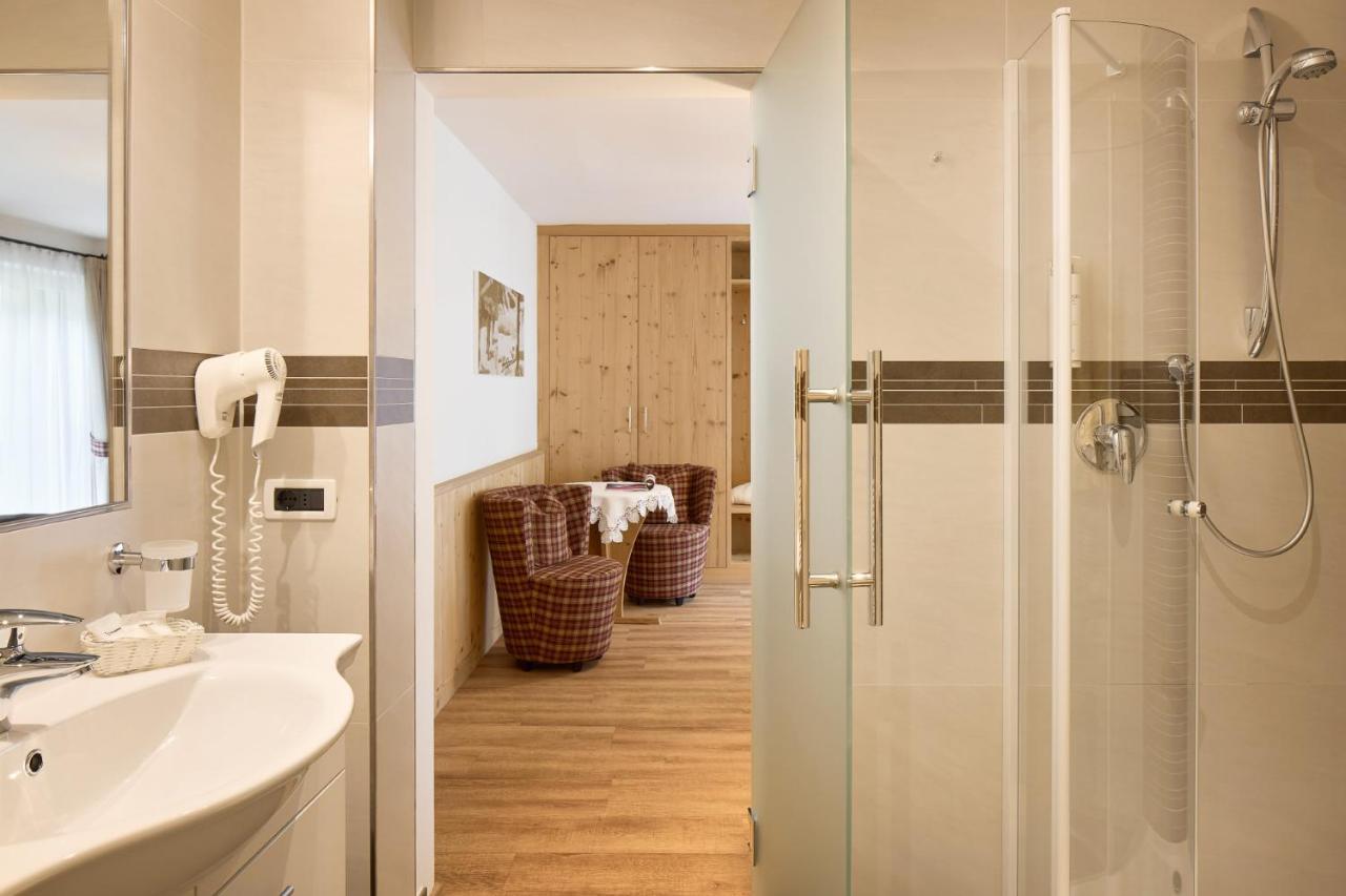 Hotel Comploj Adults Only Selva di Val Gardena Exterior photo